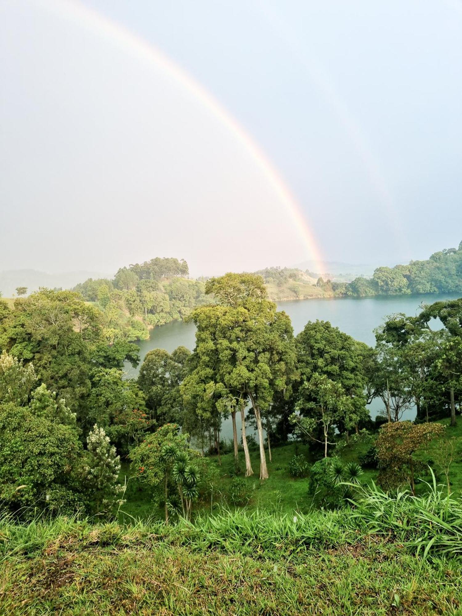 Lake Nyamirima Cottages Fort Portal Extérieur photo