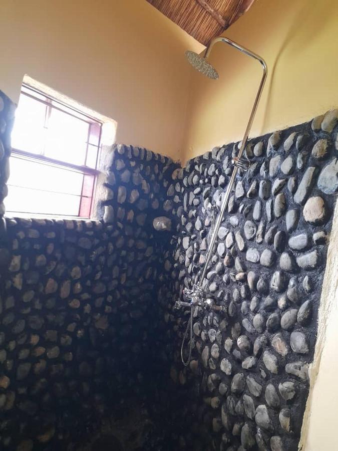 Lake Nyamirima Cottages Fort Portal Extérieur photo